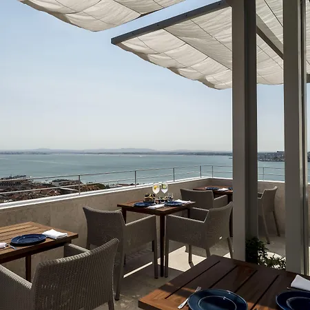 Szálloda Verride Palacio Santa Catarina 5*